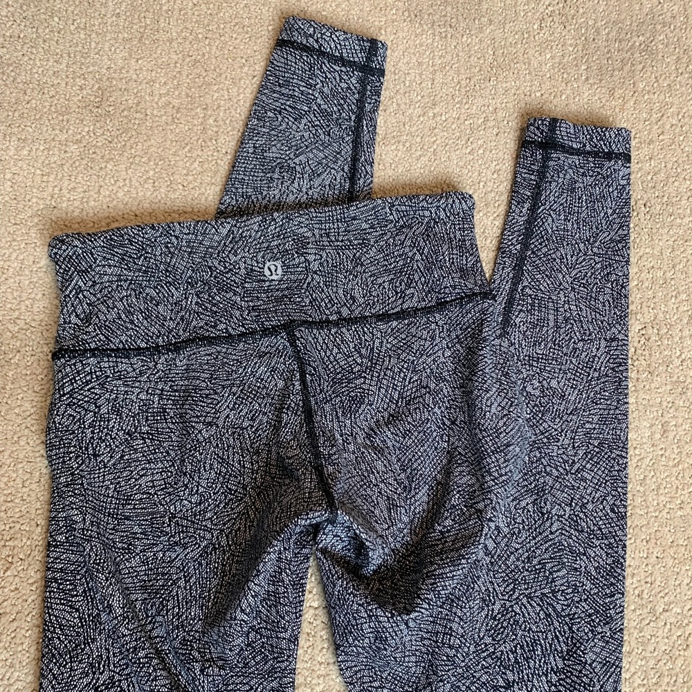 Lululemon leggings xs